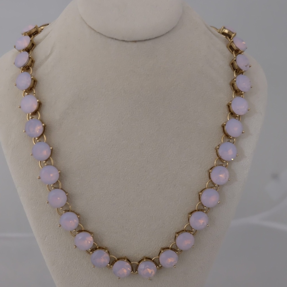 Statement necklace